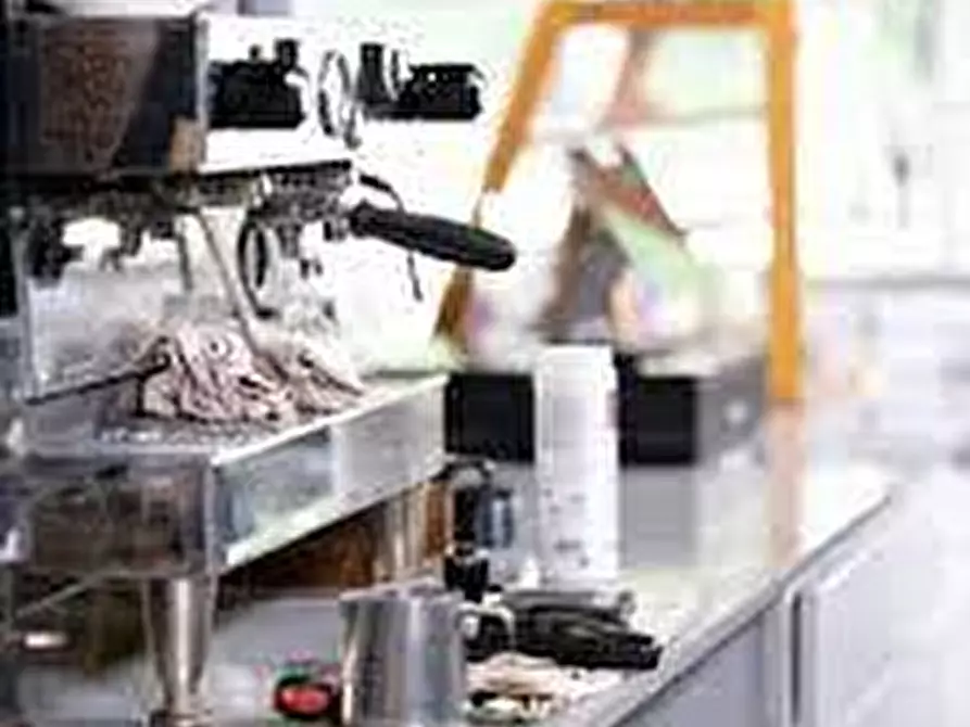 Immagine 1 di Bar / Ristorante in vendita  a Porcari