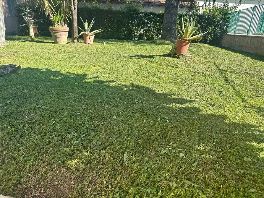 Immagine 43 di Villa in vendita  a Empoli