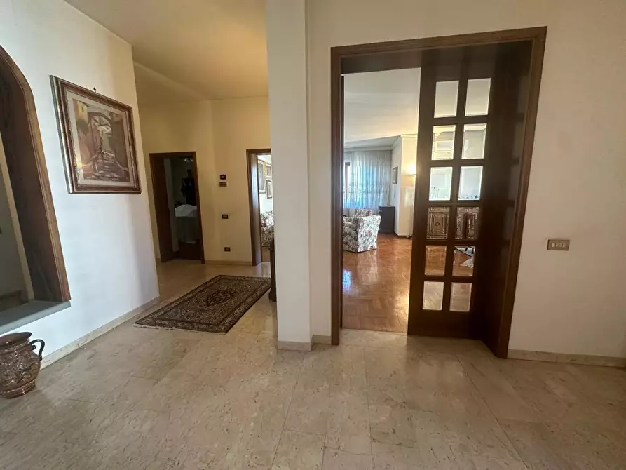 Immagine 3 di Villa in vendita  a Empoli