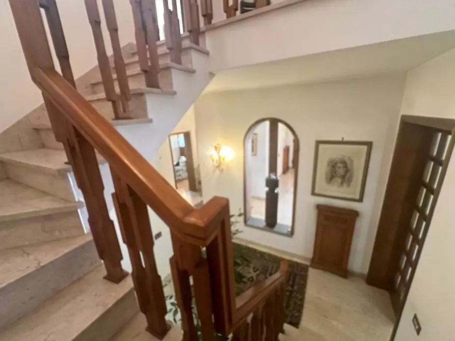 Immagine 41 di Villa in vendita  a Empoli