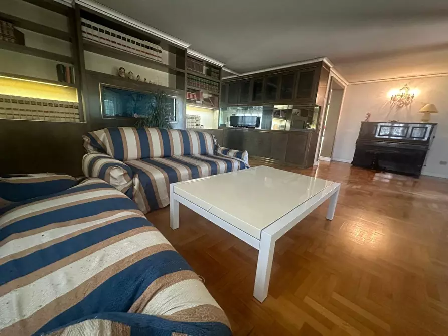 Immagine 14 di Villa in vendita  a Empoli