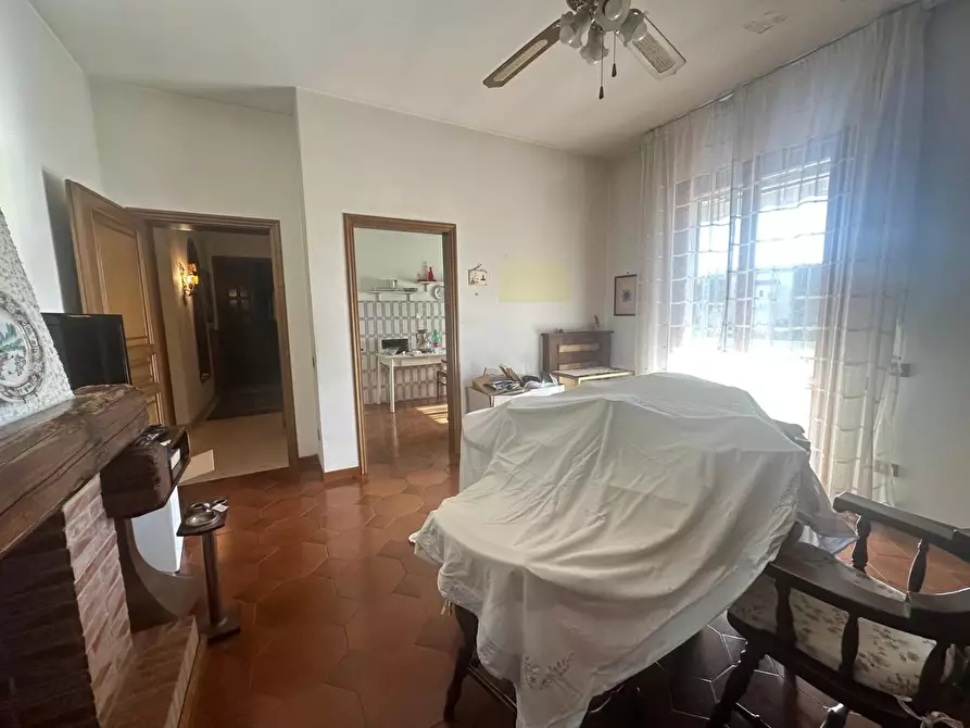 Immagine 9 di Villa in vendita  a Empoli