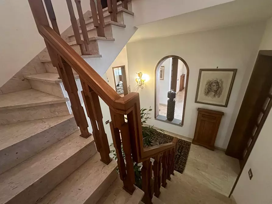 Immagine 18 di Villa in vendita  a Empoli