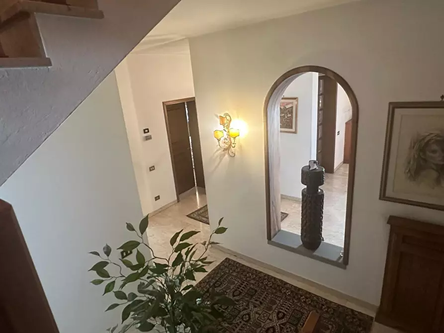 Immagine 50 di Villa in vendita  a Empoli