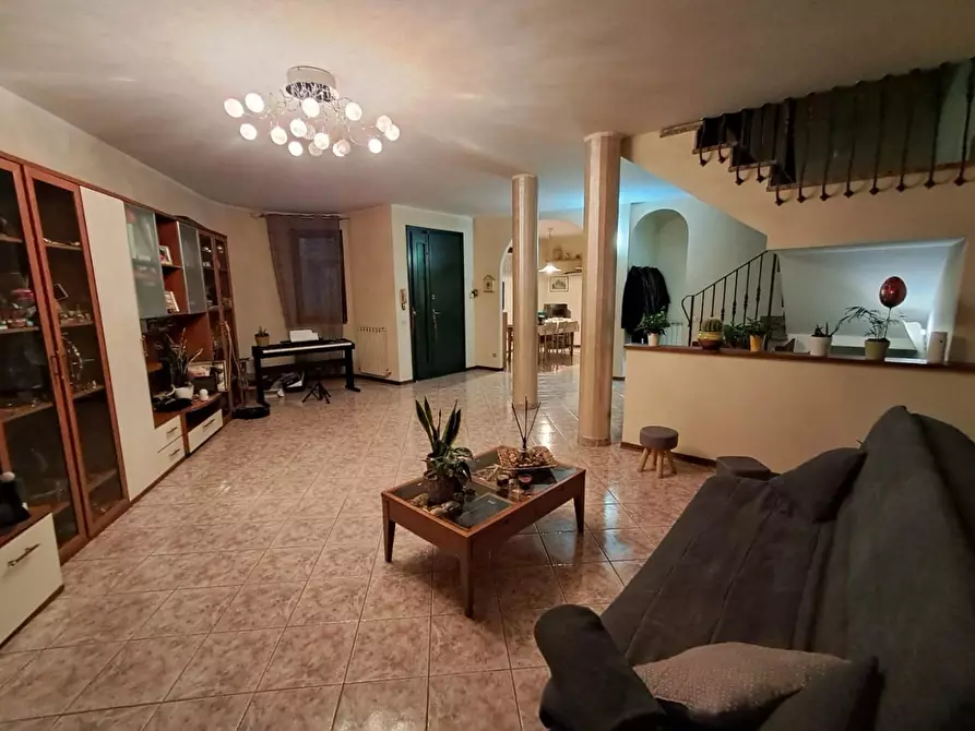 Immagine 6 di Casa trifamiliare in vendita  a San Miniato