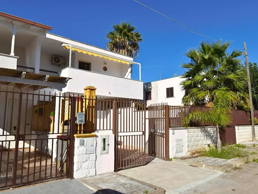 Immagine 3 di Casa bifamiliare in vendita  a Porto Cesareo