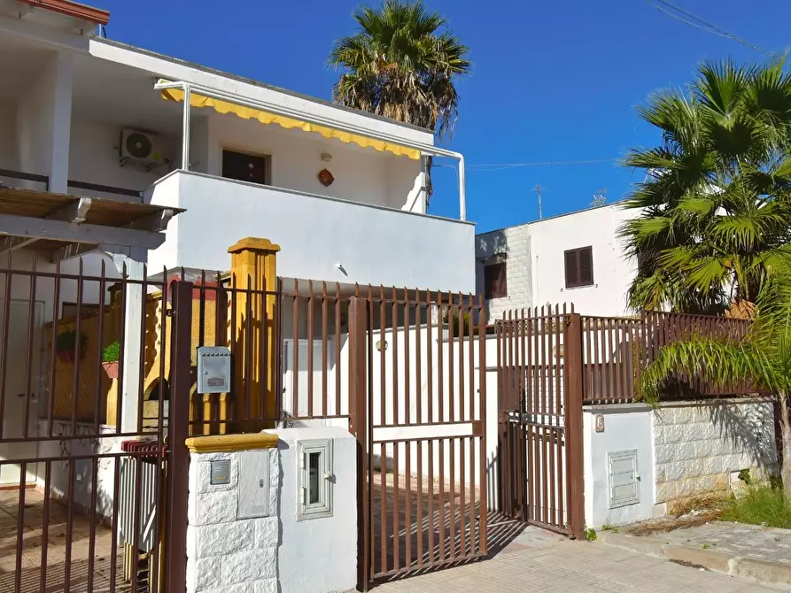 Immagine 2 di Casa bifamiliare in vendita  a Porto Cesareo