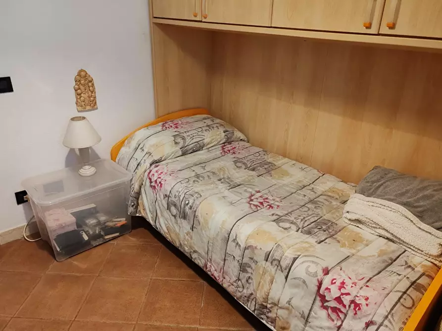 Immagine 21 di Appartamento in vendita  a Massa