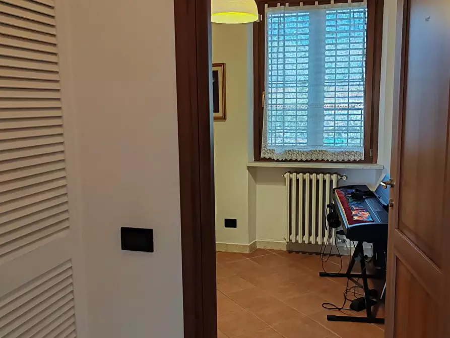 Immagine 19 di Appartamento in vendita  a Massa