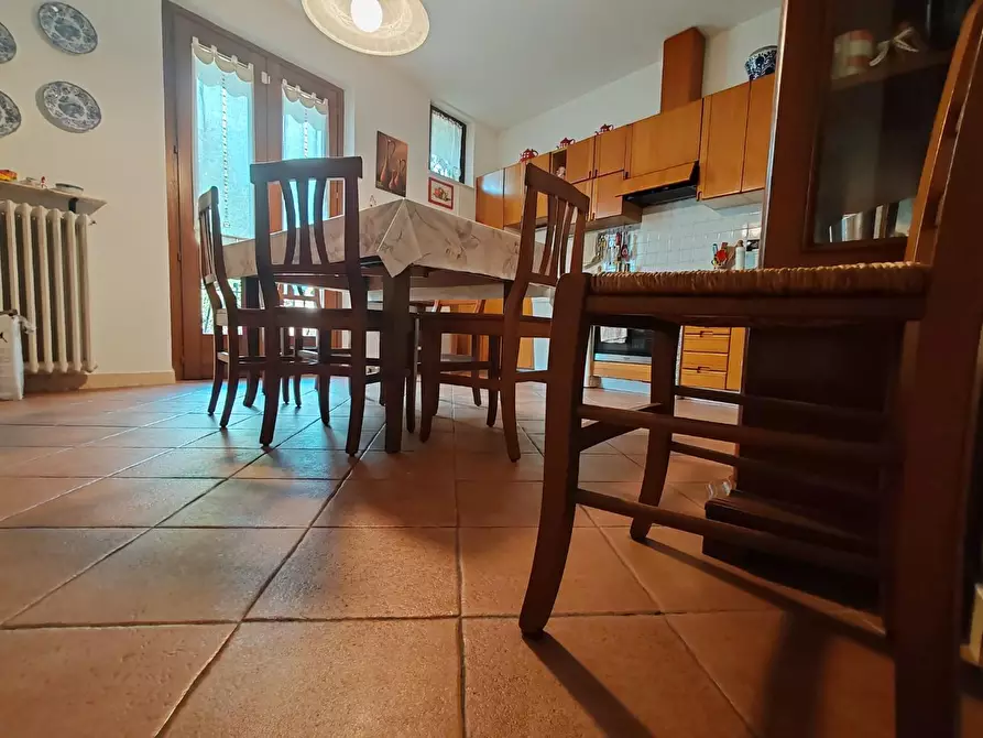 Immagine 8 di Appartamento in vendita  a Massa