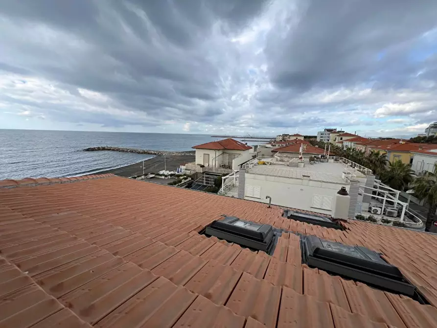 Immagine 15 di Mansarda in vendita  a Cecina