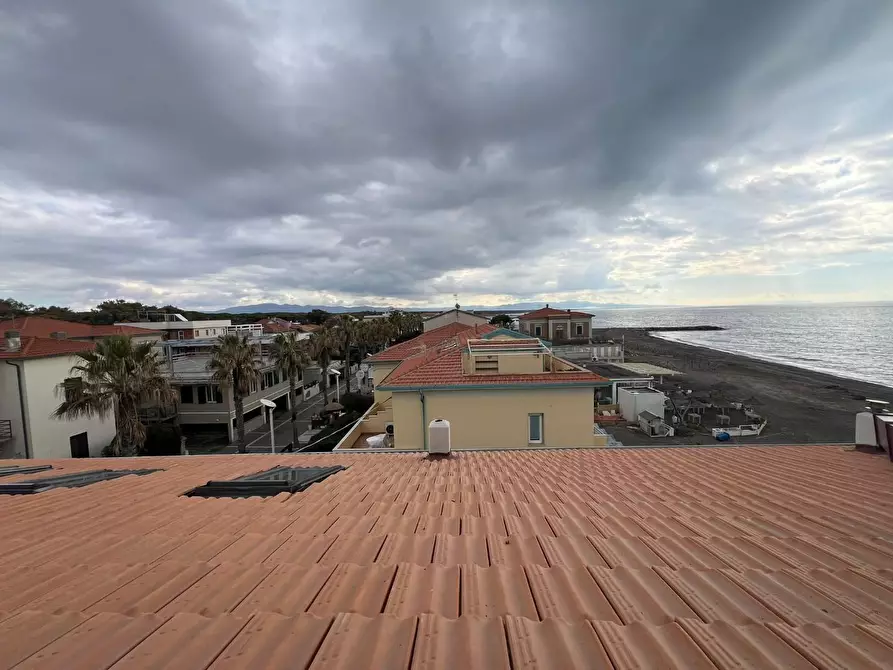 Immagine 13 di Mansarda in vendita  a Cecina