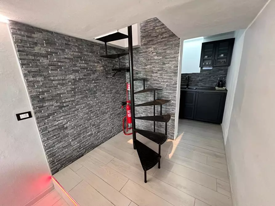 Immagine 37 di Mansarda in vendita  a Cecina