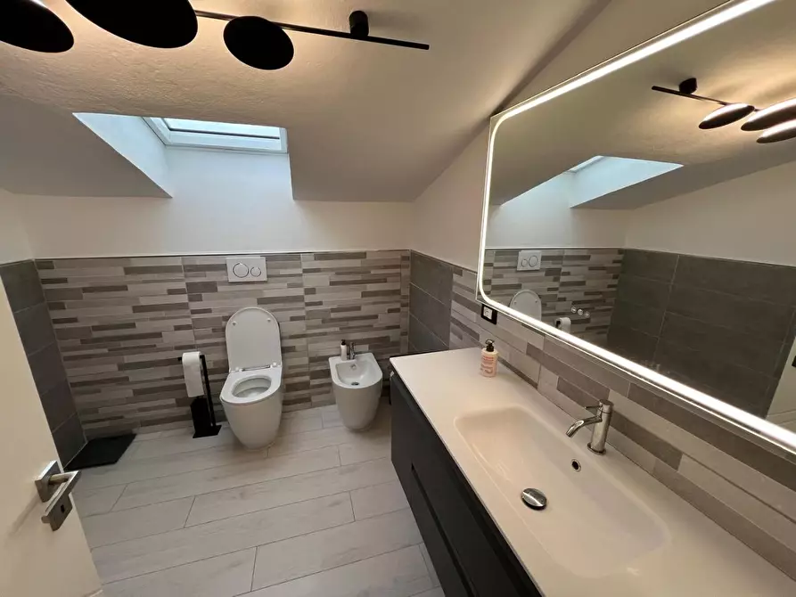 Immagine 69 di Mansarda in vendita  a Cecina