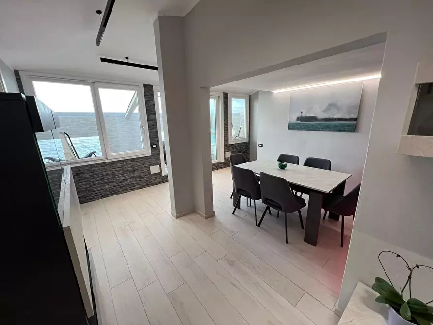 Immagine 16 di Mansarda in vendita  a Cecina