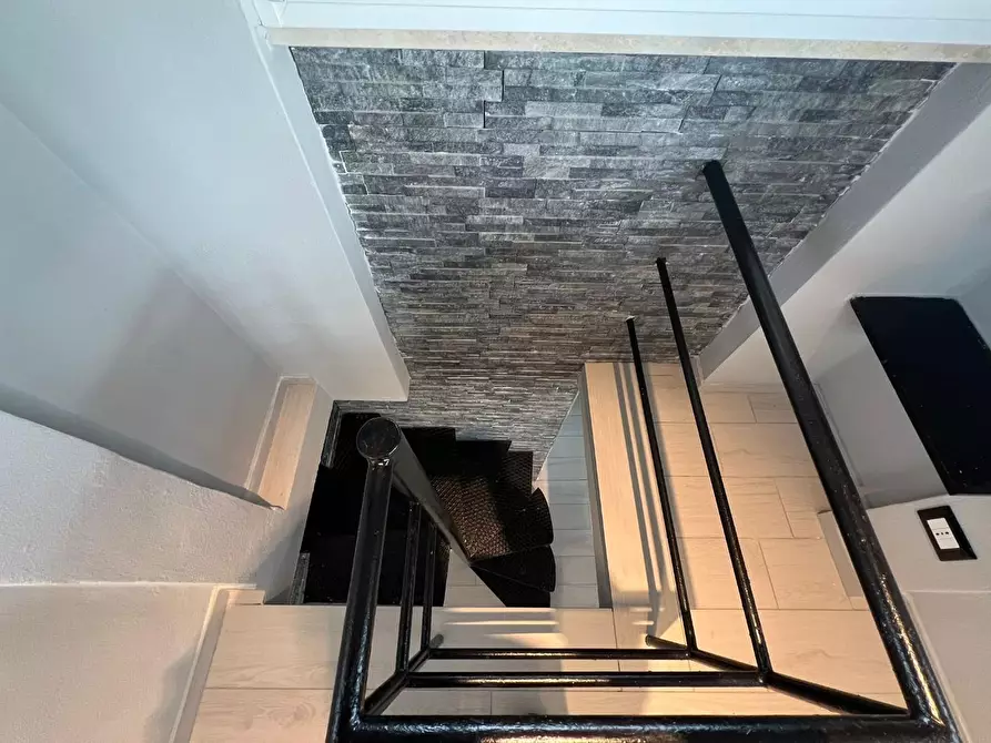 Immagine 17 di Mansarda in vendita  a Cecina