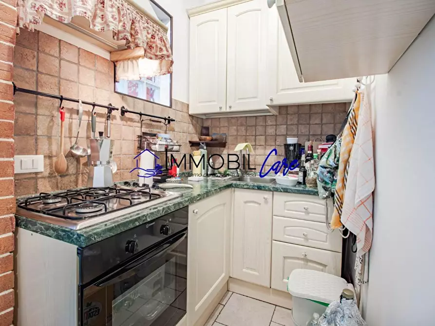 Immagine 4 di Appartamento in vendita  a Livorno