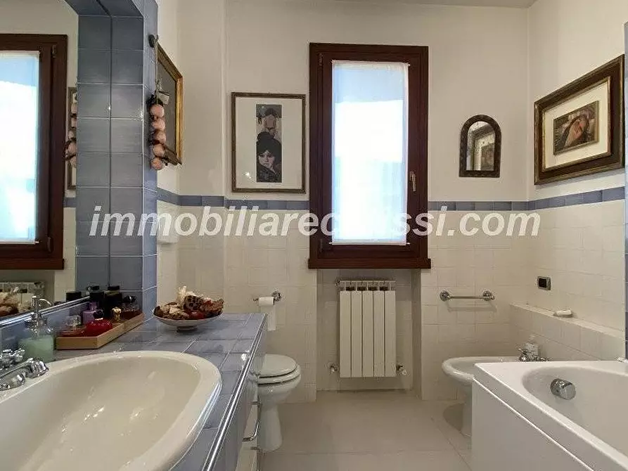 Immagine 20 di Casa bifamiliare in vendita  a Montale