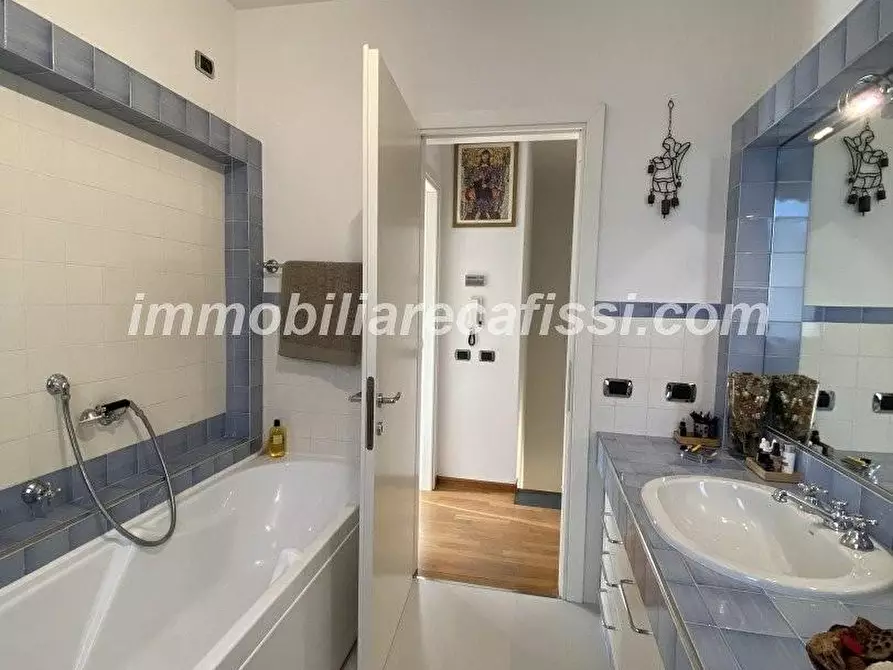 Immagine 21 di Casa bifamiliare in vendita  a Montale