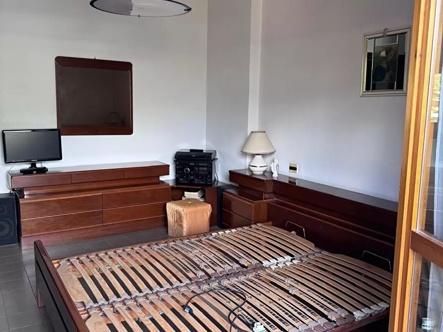 Immagine 10 di Appartamento in vendita  a Massa