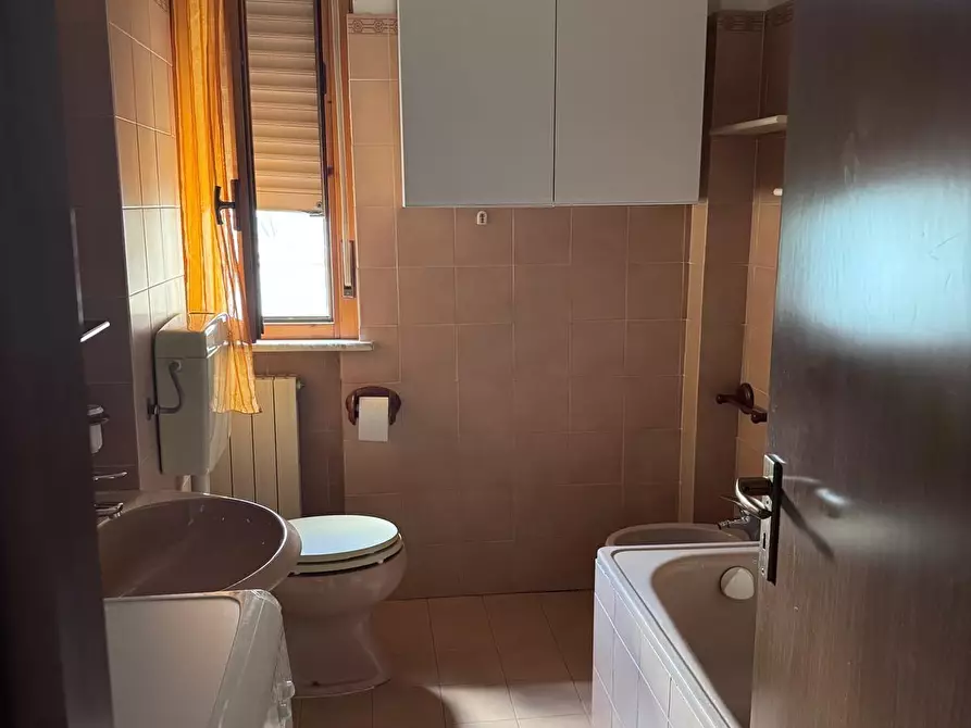 Immagine 16 di Appartamento in vendita  a Massa