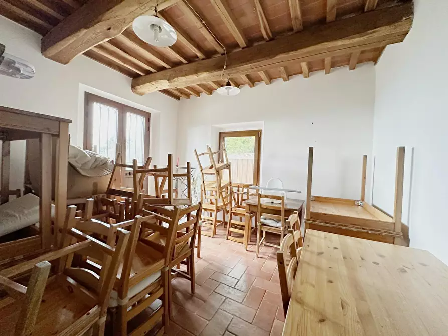 Immagine 7 di Casa colonica in vendita  a Marliana