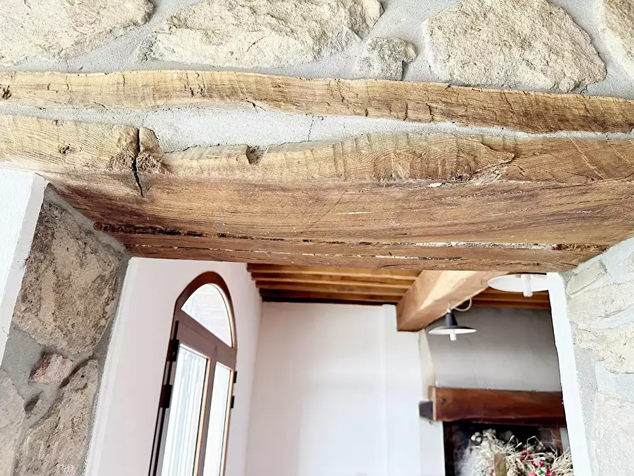 Immagine 29 di Casa colonica in vendita  a Marliana