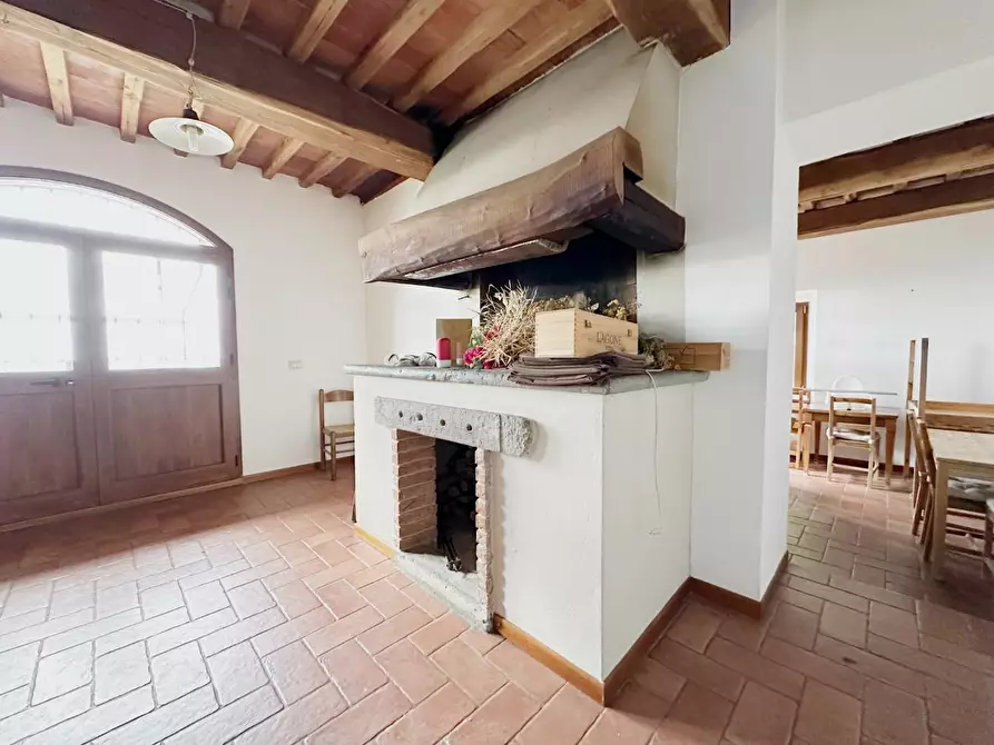 Immagine 6 di Casa colonica in vendita  a Marliana