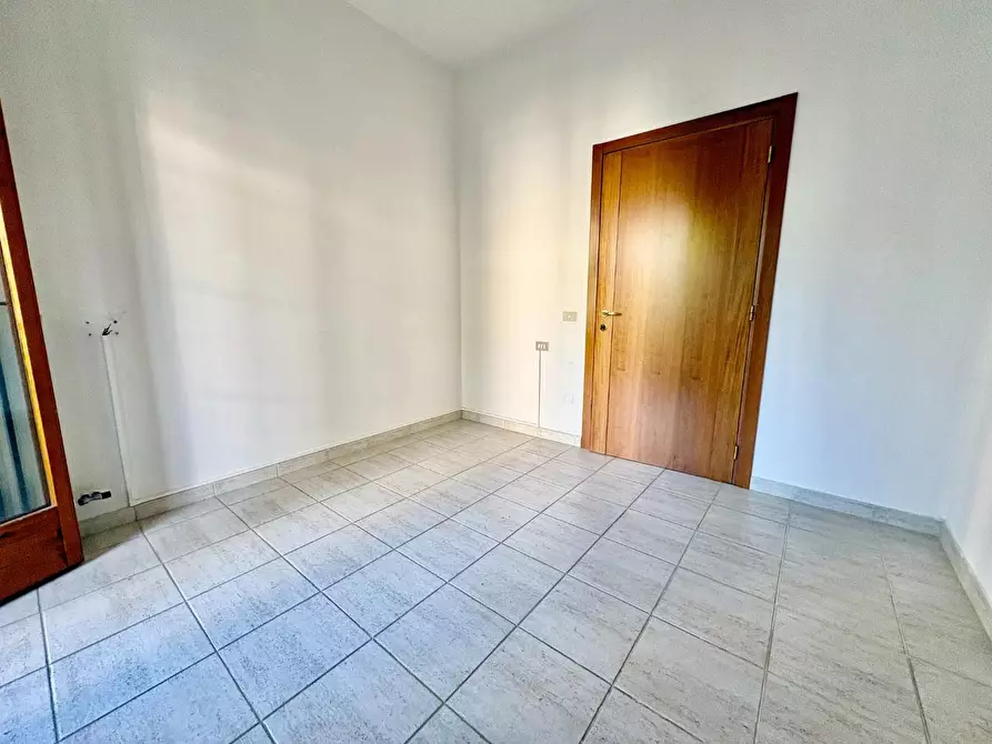 Immagine 12 di Appartamento in vendita  a Castelfiorentino