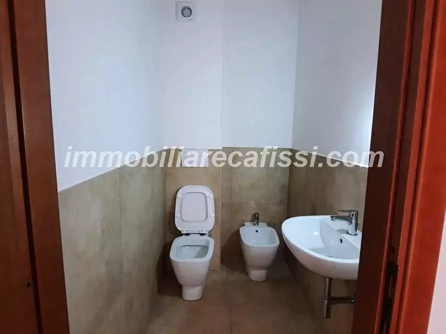 Immagine 14 di Appartamento in vendita  a Carmignano