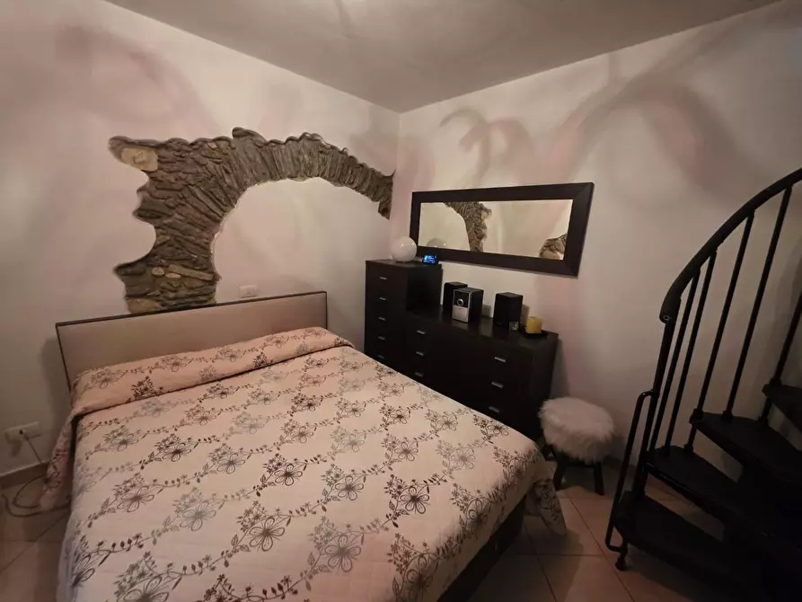 Immagine 11 di Appartamento in vendita  a Carrara