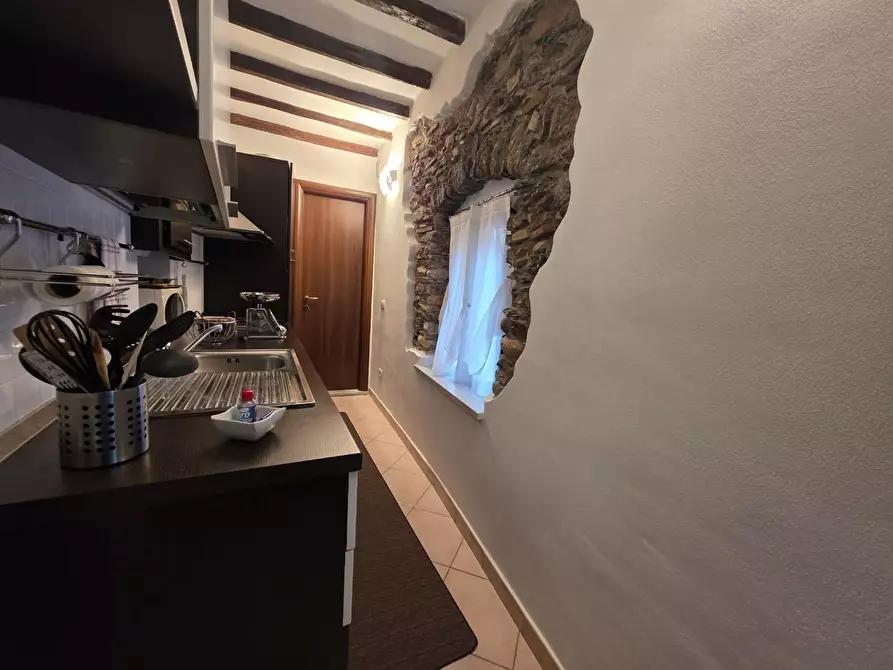 Immagine 18 di Appartamento in vendita  a Carrara