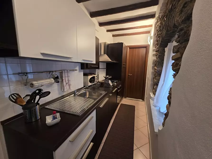 Immagine 19 di Appartamento in vendita  a Carrara