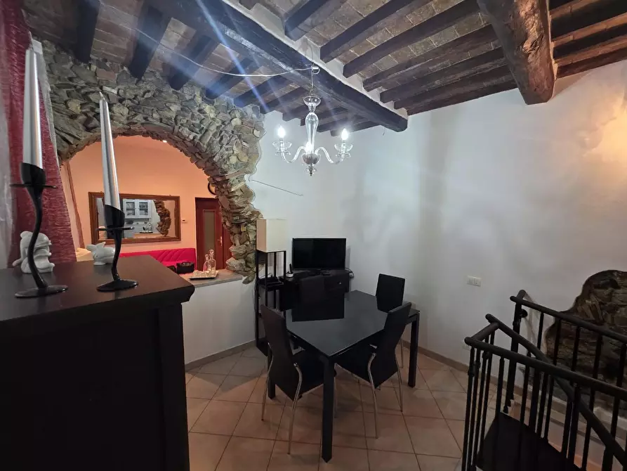 Immagine 8 di Appartamento in vendita  a Carrara