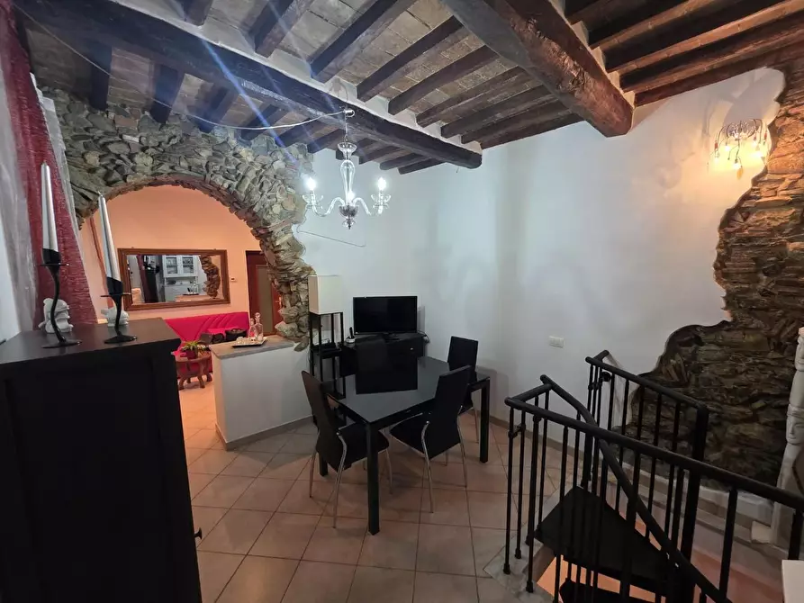 Immagine 7 di Appartamento in vendita  a Carrara