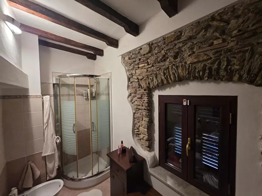 Immagine 16 di Appartamento in vendita  a Carrara