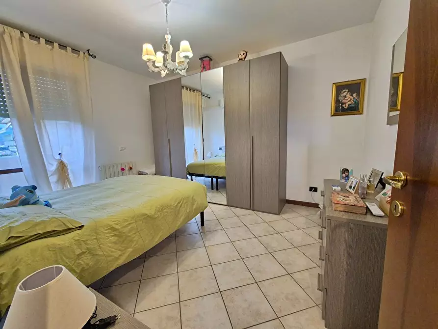 Immagine 16 di Appartamento in vendita  a Carrara