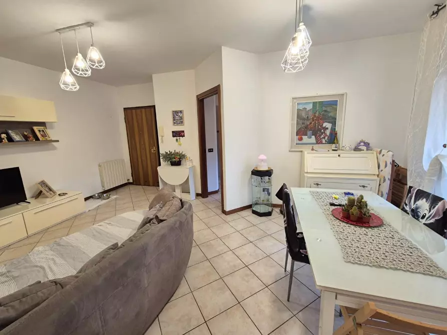 Immagine 7 di Appartamento in vendita  a Carrara