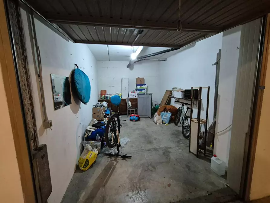 Immagine 20 di Appartamento in vendita  a Carrara