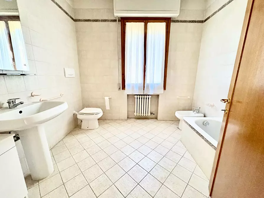 Immagine 22 di Appartamento in vendita  a Castelfiorentino