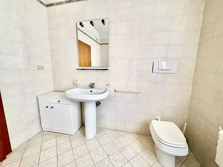 Immagine 26 di Appartamento in vendita  a Castelfiorentino