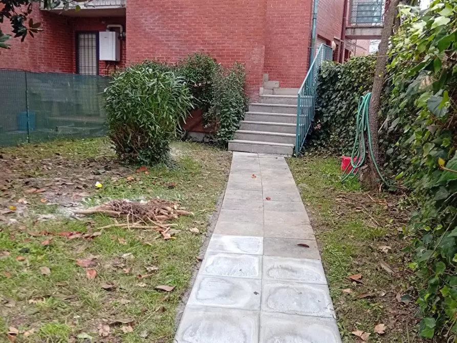 Immagine 2 di Appartamento in vendita  a Pisa