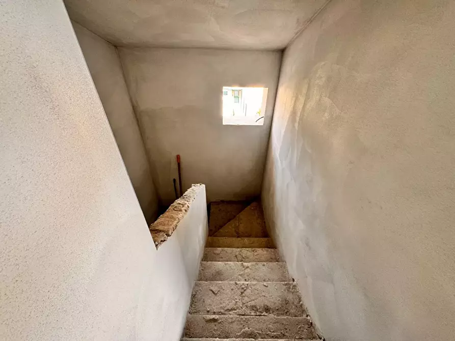 Immagine 8 di Casa trifamiliare in vendita  a Pontedera