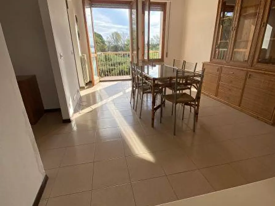 Immagine 12 di Appartamento in vendita  a Ameglia