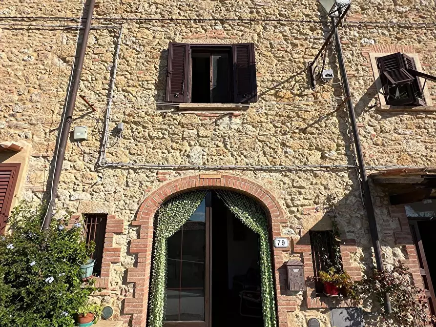 Immagine 17 di Appartamento in vendita  a Casale Marittimo