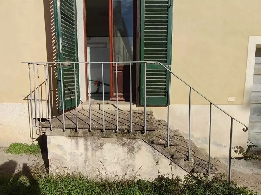 Immagine 7 di Ufficio in affitto  a Palaia