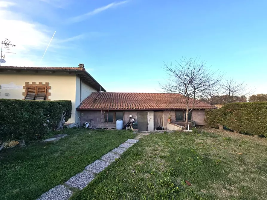 Immagine 1 di Porzione di casa in vendita  a Colle Di Val D'elsa