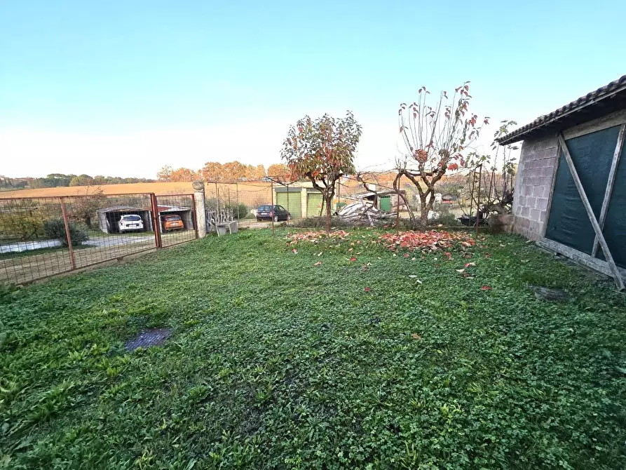 Immagine 11 di Porzione di casa in vendita  a Colle Di Val D'elsa