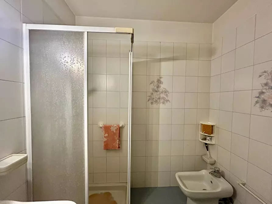 Immagine 14 di Appartamento in vendita  a Siena