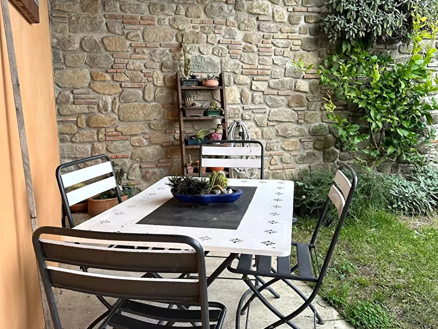 Immagine 8 di Rustico / casale in vendita  a Pescia